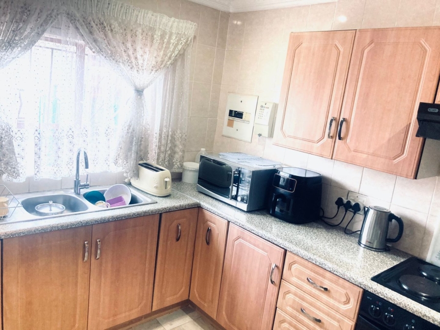 3 Bedroom Property for Sale in Mabopane Unit M North West